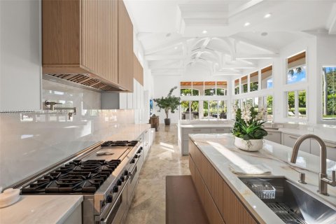 House in Fort Lauderdale, Florida 6 bedrooms, 768.02 sq.m. № 1952485 - photo 21