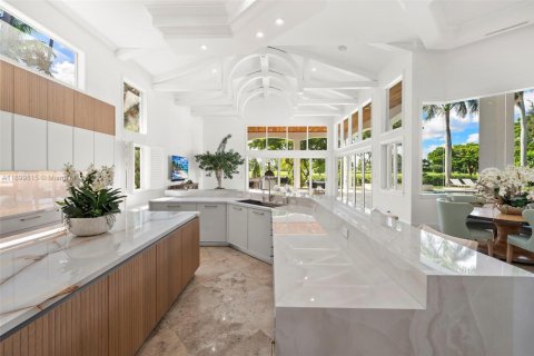 House in Fort Lauderdale, Florida 6 bedrooms, 768.02 sq.m. № 1952485 - photo 23