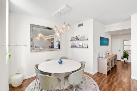 Condo in Miami, Florida, 2 bedrooms  № 1996091 - photo 20