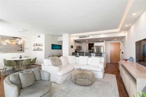 Condo in Miami, Florida, 2 bedrooms  № 1996091 - photo 26