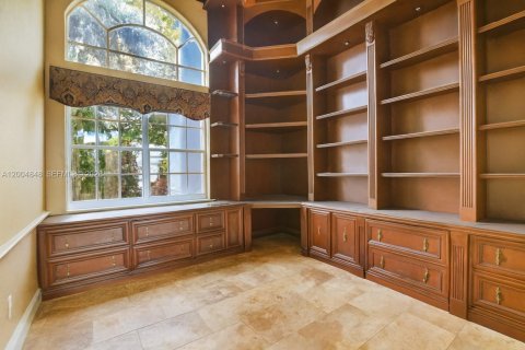 Villa ou maison à vendre à Davie, Floride: 6 chambres, 443.98 m2 № 2073131 - photo 16