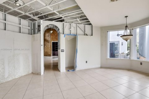 Villa ou maison à vendre à Davie, Floride: 6 chambres, 443.98 m2 № 2073131 - photo 7