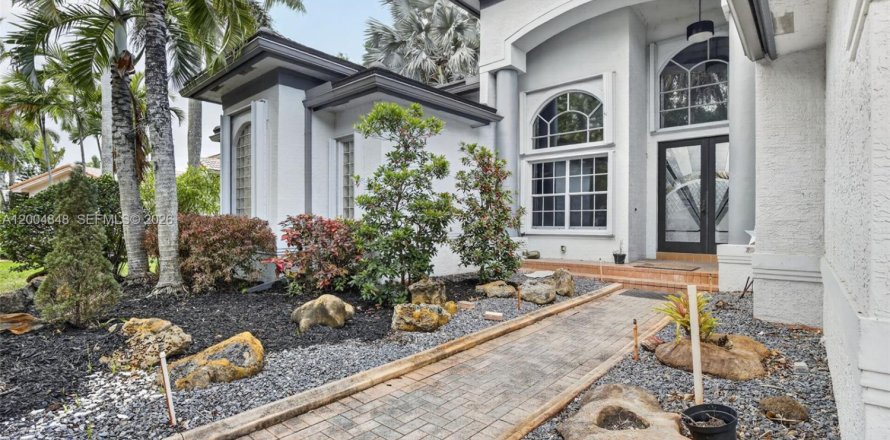 Villa ou maison à Davie, Floride 6 chambres, 443.98 m2 № 2073131