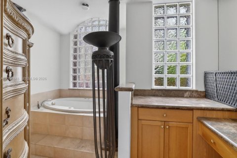 Villa ou maison à vendre à Davie, Floride: 6 chambres, 443.98 m2 № 2073131 - photo 24