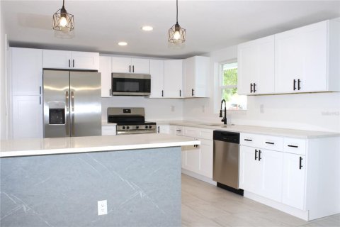 Casa en venta en Port Richey, Florida, 2 dormitorios, 91.04 m2 № 1826898 - foto 14