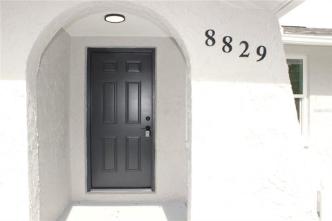 Casa en venta en Port Richey, Florida, 2 dormitorios, 91.04 m2 № 1826898 - foto 4