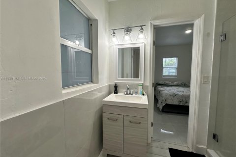 Снять в аренду виллу или дом в Майами, Флорида 4 спальни, 160.35м2, № 1989389 - фото 14