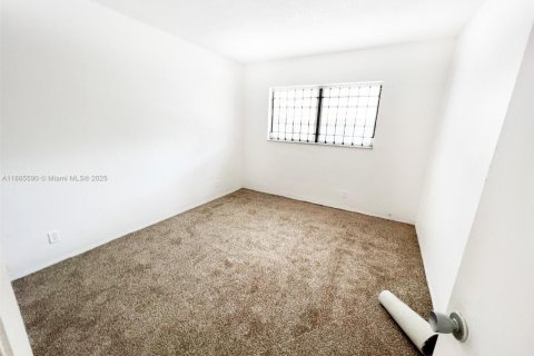 Condominio en alquiler en Lauderhill, Florida, 2 dormitorios, 76.92 m2 № 1931746 - foto 12