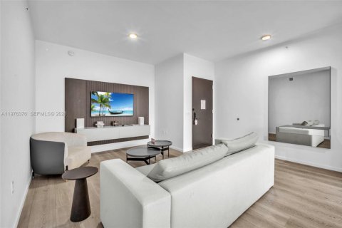 Apartment in Miami, Florida 3 bedrooms, 106.84 sq.m. № 2040671 - photo 20