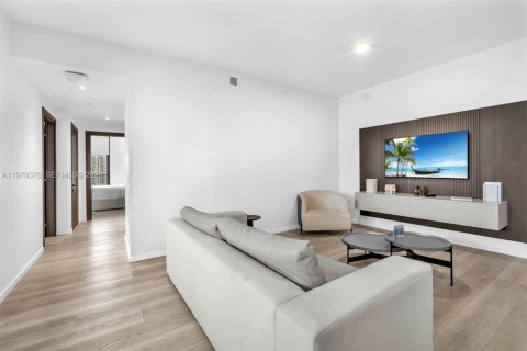 Apartment in Miami, Florida 3 bedrooms, 106.84 sq.m. № 2040671 - photo 18
