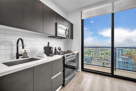 Apartment in Miami, Florida 3 bedrooms, 106.84 sq.m. № 2040671 - photo 14