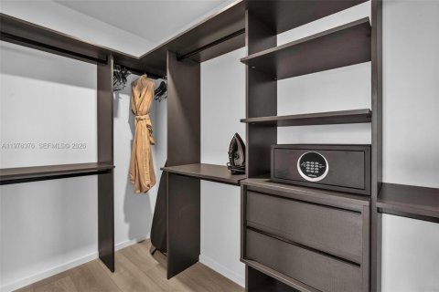 Apartment in Miami, Florida 3 bedrooms, 106.84 sq.m. № 2040671 - photo 9