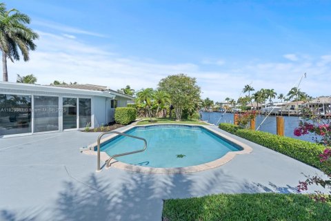 House in Pompano Beach, Florida 2 bedrooms, 164.44 sq.m. № 1806331 - photo 25