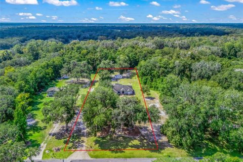 House in Reddick, Florida 3 bedrooms, 194.17 sq.m. № 2396266 - photo 2