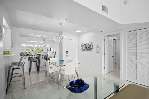 Copropriété à louer à Dania Beach, Floride: 2 chambres, 100.15 m2 № 2046259 - photo 8