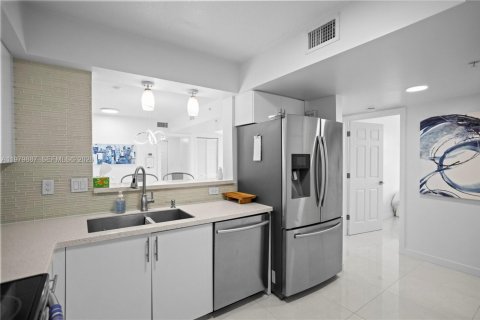 Copropriété à louer à Dania Beach, Floride: 2 chambres, 100.15 m2 № 2046259 - photo 4