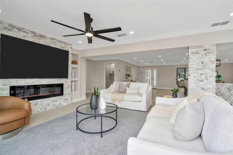 House in Treasure Island, Florida 3 bedrooms, 196.77 sq.m. № 2093257 - photo 23