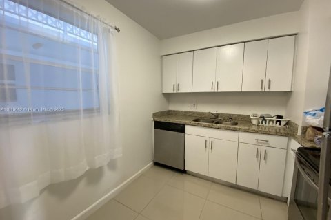 Copropriété à vendre à Margate, Floride: 2 chambres, 92.9 m2 № 1966376 - photo 3