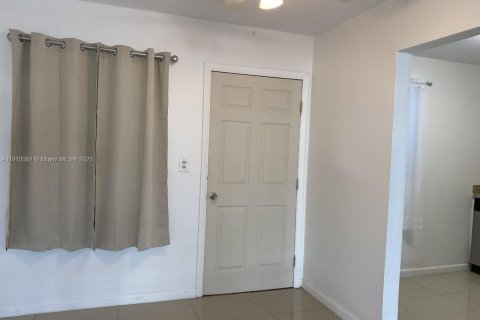 Copropriété à vendre à Margate, Floride: 2 chambres, 92.9 m2 № 1966376 - photo 5