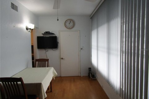 Купить кондоминиум в Сент-Питерсберг, Флорида 6 комнат, 84.54м2, № 1555359 - фото 21