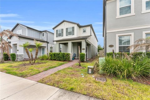 House in Winter Garden, Florida 3 bedrooms, 215.72 sq.m. № 2166066 - photo 4
