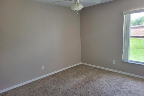 Casa en alquiler en Orlando, Florida, 4 dormitorios, 180.04 m2 № 1917414 - foto 11