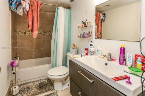Copropriété à vendre à Miami, Floride: 3 chambres, 111.95 m2 № 1897348 - photo 13
