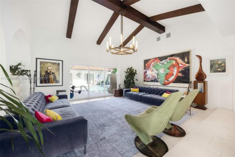 Casa en venta en Bay Harbor Islands, Florida, 5 dormitorios, 383.31 m2 № 1964099 - foto 1