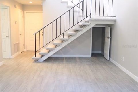 Touwnhouse à louer à Orlando, Floride: 3 chambres, 171.87 m2 № 1858046 - photo 6