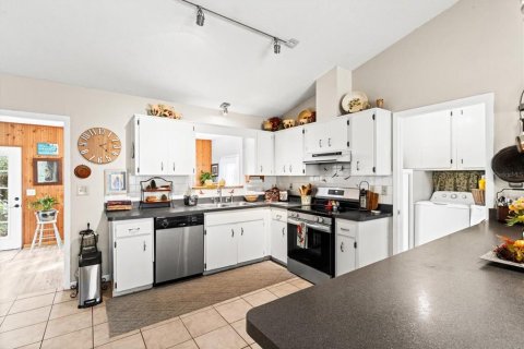 Villa ou maison à vendre à Lecanto, Floride: 3 chambres, 139.35 m2 № 1908312 - photo 13