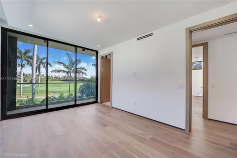 Casa en venta en Miami Beach, Florida, 6 dormitorios, 330.64 m2 № 1612019 - foto 8