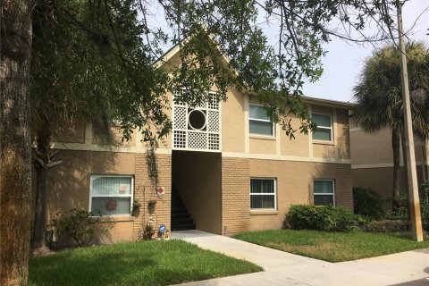 Condominio en alquiler en Orlando, Florida, 2 dormitorios, 84.08 m2 № 1901645 - foto 2