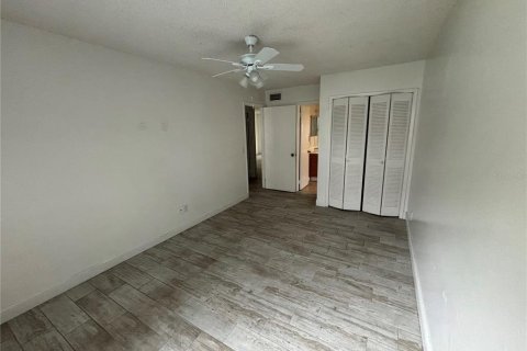Condominio en alquiler en Orlando, Florida, 2 dormitorios, 84.08 m2 № 1901645 - foto 17