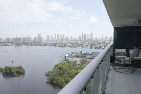 Condo in Aventura, Florida, 2 bedrooms  № 1854354 - photo 27