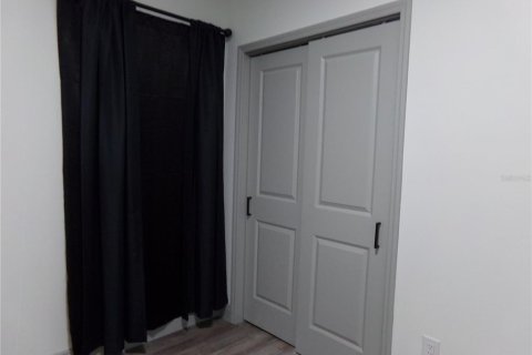 Apartment in Deltona, Florida 4 bedrooms, 139.35 sq.m. № 2277424 - photo 11