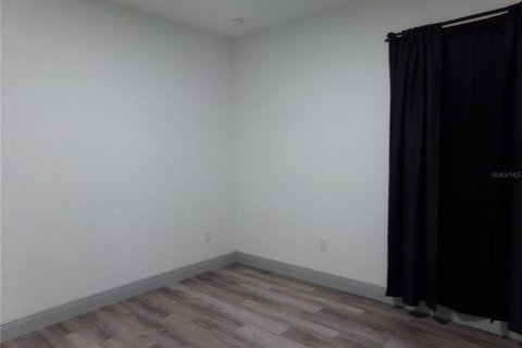 Apartment in Deltona, Florida 4 bedrooms, 139.35 sq.m. № 2277424 - photo 10