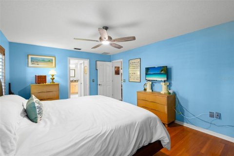 House in Bartow, Florida 3 bedrooms, 239.97 sq.m. № 1767892 - photo 15