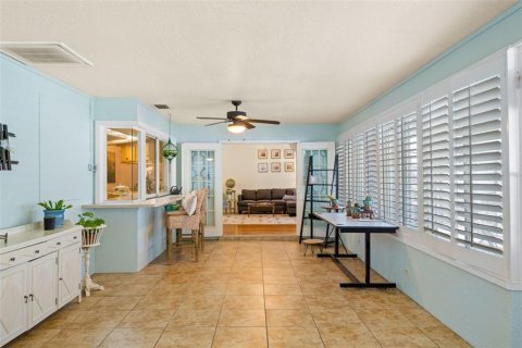 House in Bartow, Florida 3 bedrooms, 239.97 sq.m. № 1767892 - photo 24
