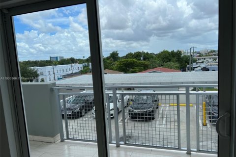 Apartment in Miami, Florida 2 bedrooms, 74.51 sq.m. № 1955942 - photo 5