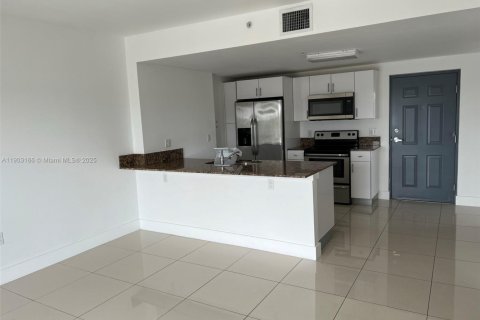 Apartment in Miami, Florida 2 bedrooms, 74.51 sq.m. № 1955942 - photo 2