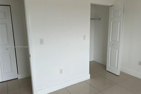 Apartment in Miami, Florida 2 bedrooms, 74.51 sq.m. № 1955942 - photo 7