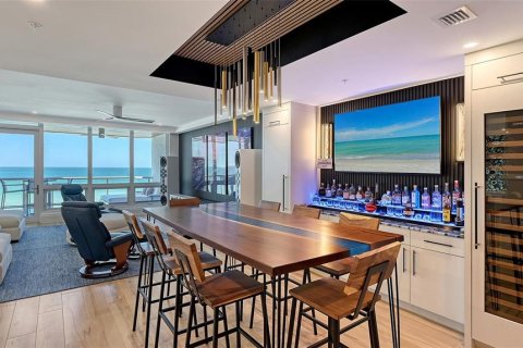 Condo in Sarasota, Florida, 4 bedrooms  № 1532723 - photo 8