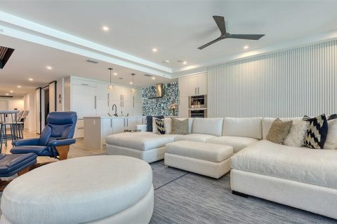 Condo in Sarasota, Florida, 4 bedrooms  № 1532723 - photo 15