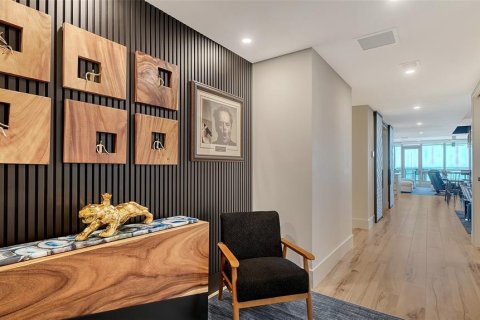 Condo in Sarasota, Florida, 4 bedrooms  № 1532723 - photo 5