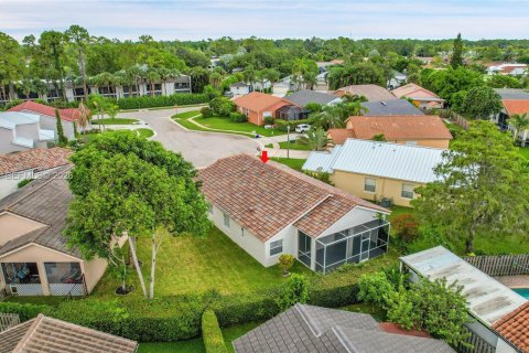 House in Wellington, Florida 3 bedrooms, 141.95 sq.m. № 2008120 - photo 28