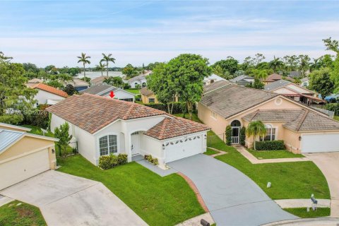 House in Wellington, Florida 3 bedrooms, 141.95 sq.m. № 2008120 - photo 26