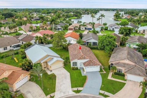 House in Wellington, Florida 3 bedrooms, 141.95 sq.m. № 2008120 - photo 30