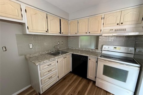 Copropriété à vendre à Orlando, Floride: 2 chambres, 77.29 m2 № 2092459 - photo 12