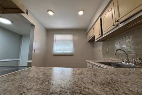 Copropriété à vendre à Orlando, Floride: 2 chambres, 77.29 m2 № 2092459 - photo 14