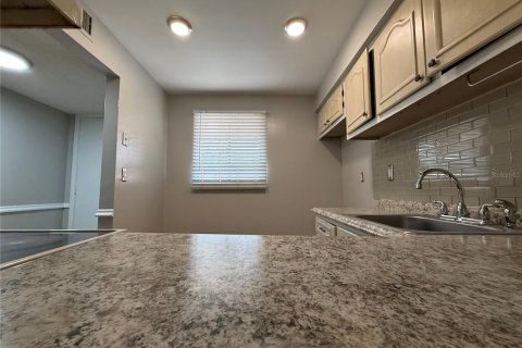 Copropriété à vendre à Orlando, Floride: 2 chambres, 77.29 m2 № 2092459 - photo 13